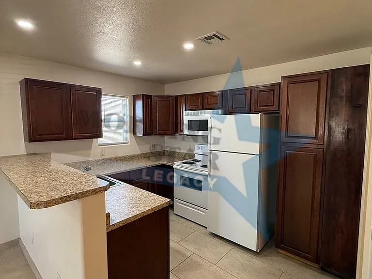 3405 Valverde Loop — Photo 6