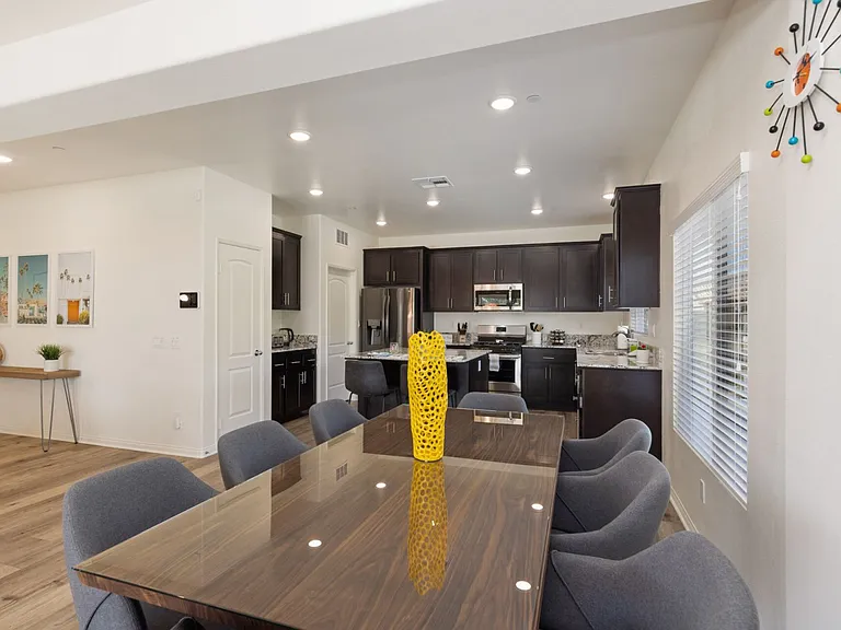 65161 Rolling Hills Dr — Photo 13