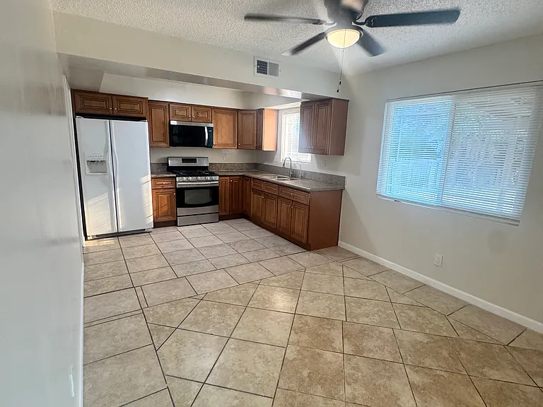 9794 Tangelo Ave — Photo 8