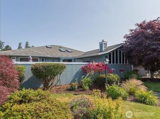 962 E Willow St, Sequim, WA 98382