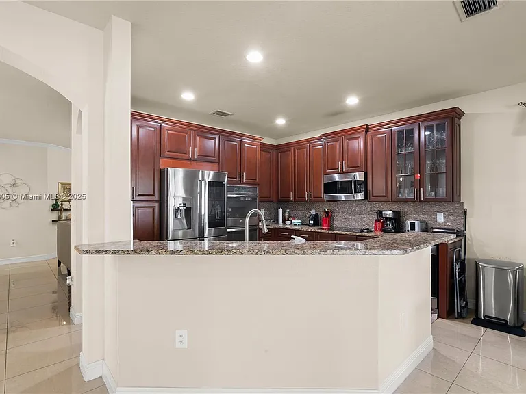 8825 NW 100th Pl — Photo 13