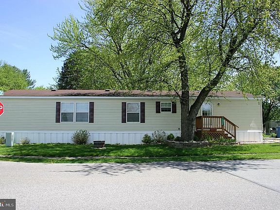 3rd image of 11408 Lakeside Dr