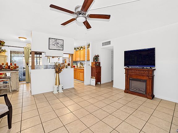 3rd image of 2423 S Olivia Ave