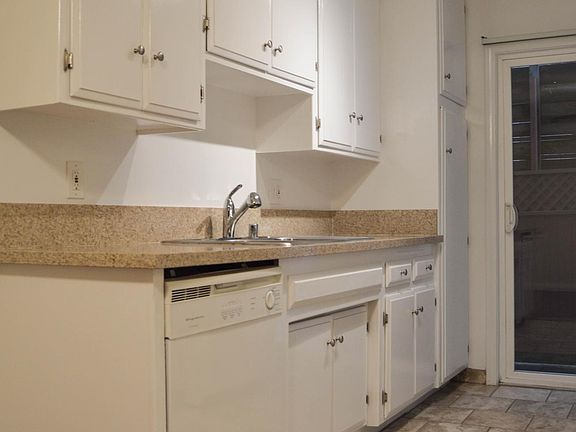 5th image of 1321 Wellesley Ave APT 3