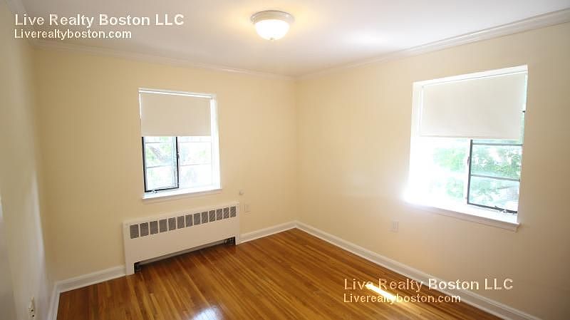 2nd image of 84 Saint Paul St APT 6R