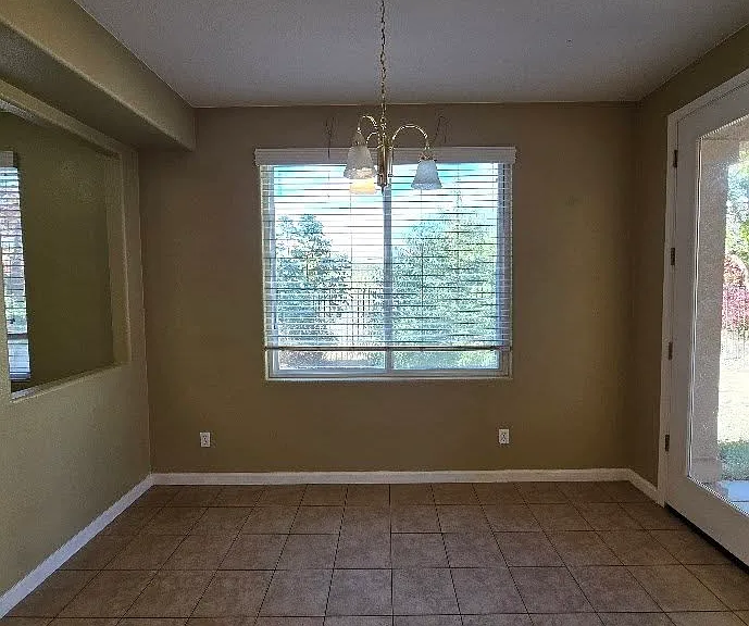 4225 N Del Rey Ave — Photo 19