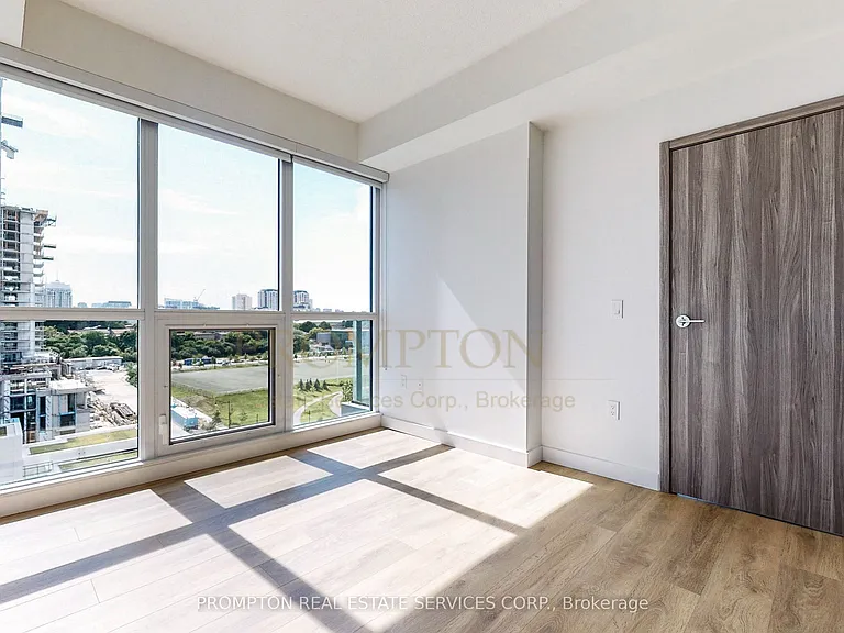 95 McMahon Dr #1109 — Photo 33