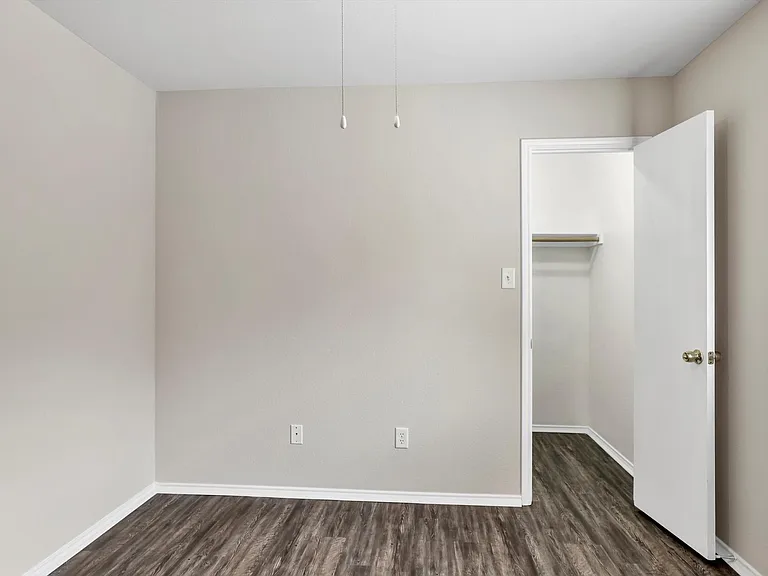 9641 Olivia Dr — Photo 23