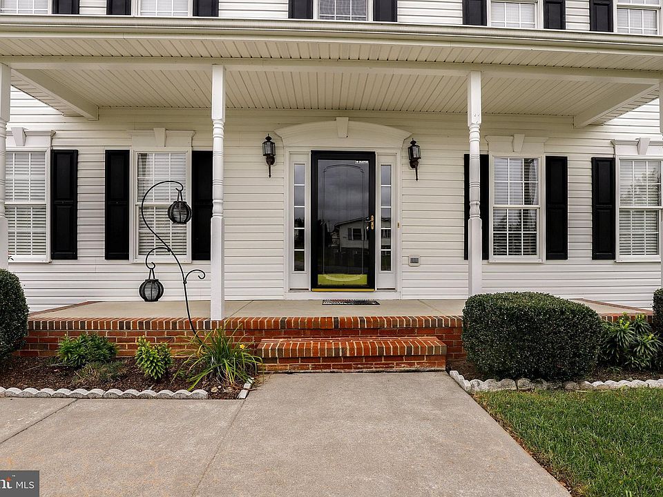 1st image of 1904 Sierra Dr