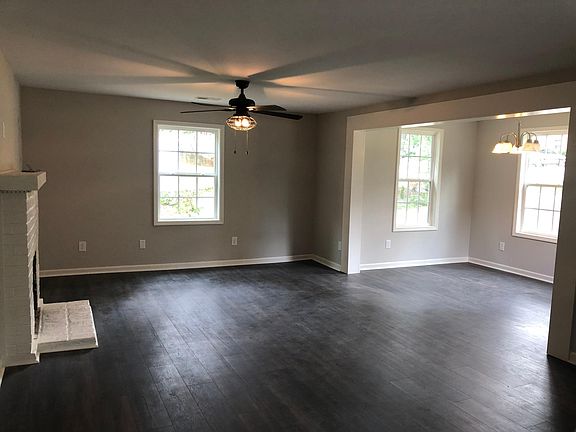 4th image of 1109 Enota Ave NE
