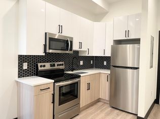 105 Callowhill St #3, Philadelphia, PA 19123