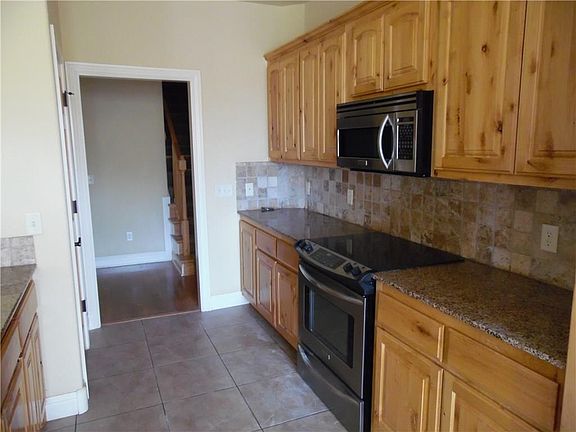 2nd image of 4405 SW Wheatgrass Blvd