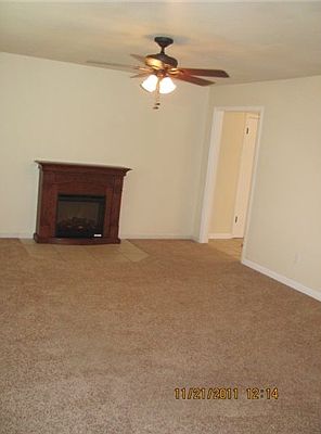 3rd image of 1805 Anthony Dr