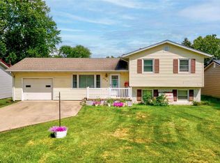 908 S 11th Ave, Washington, IA 52353