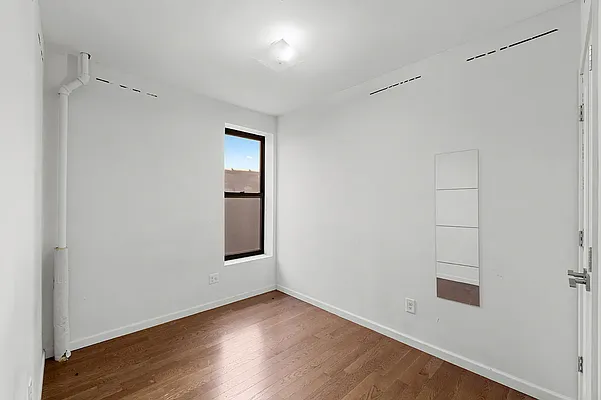 Rented by REAL New York | media 10