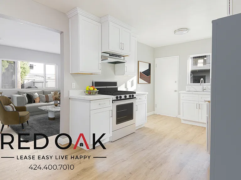 8015 S Western Ave #1 — Photo 3