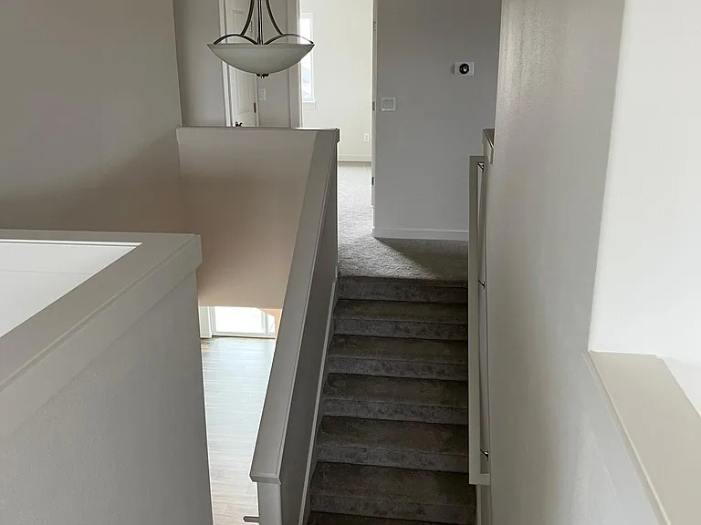 3921 Lynn St — Photo 6