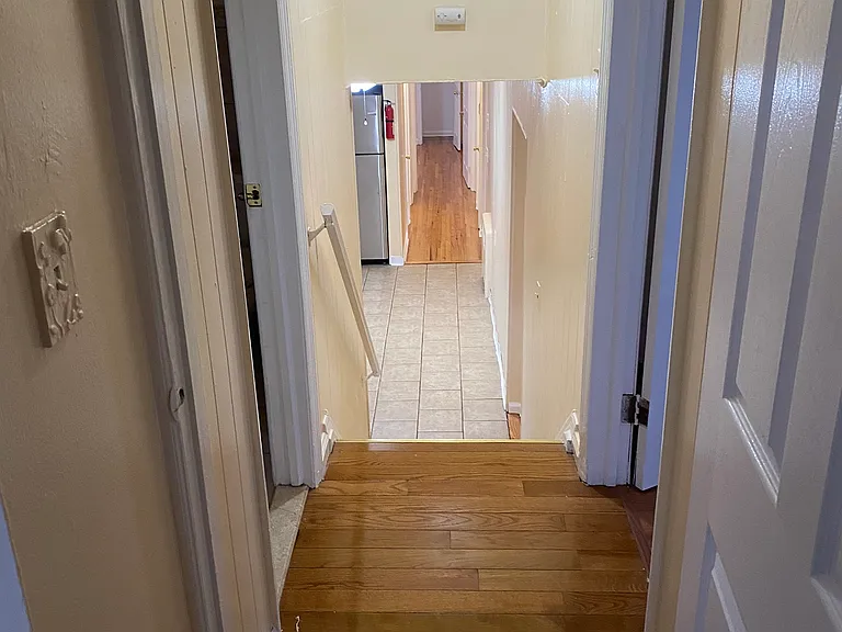 27 Woods Ave #1F — Photo 2