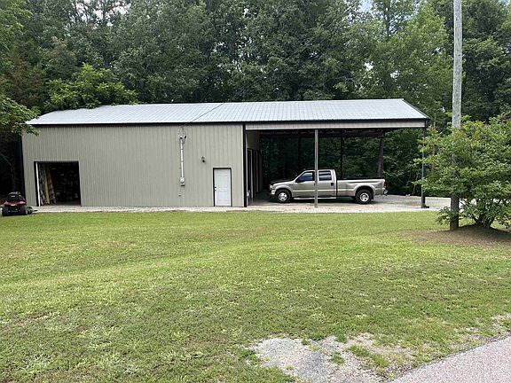 3rd image of 484 Stokes Ln