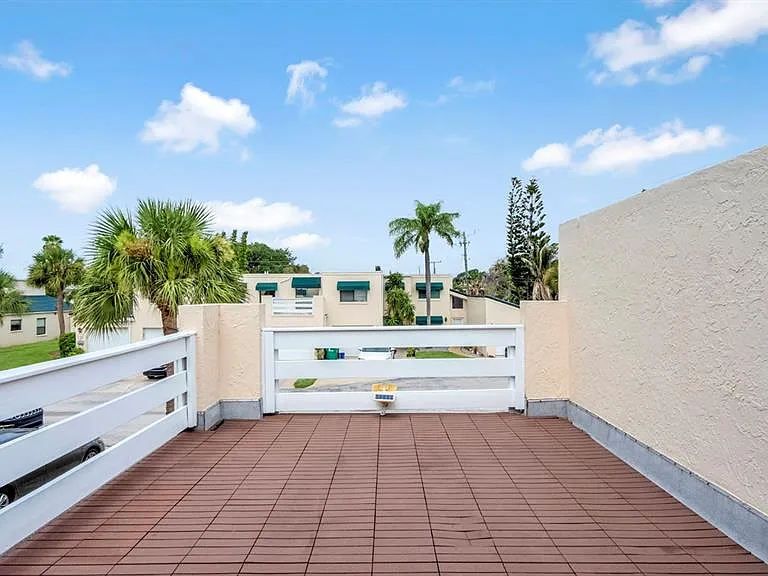 7 Emerald Ct — Photo 30