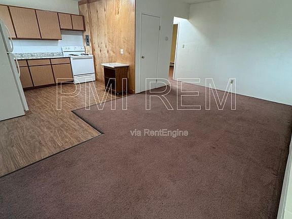 5th image of 2323 Newton St APT 12