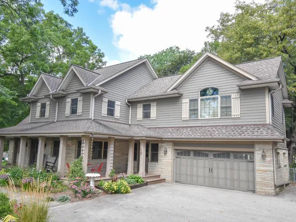 19030 West Norwood DRIVE, New Berlin, WI 53146