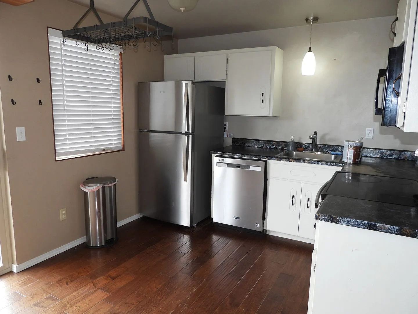 4 Bed with Daylight Basement — Photo 4