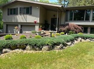 8166 Chamberlin Rd, Dexter, MI 48130