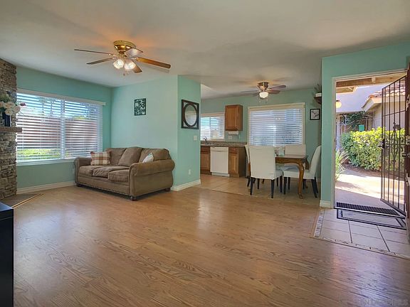 3rd image of 10721 Lisa Meadows Dr Unit B