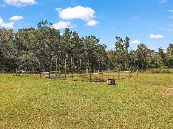5th image of 6681 Dewey Rd