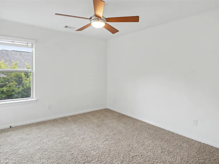 99 Sagamore Ridge Pl — Photo 42