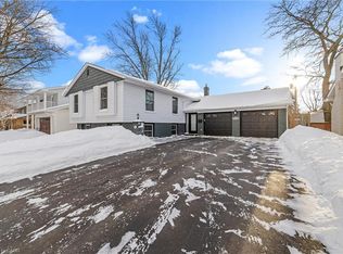 488 Wicklow Rd, Burlington, ON L7L2H8