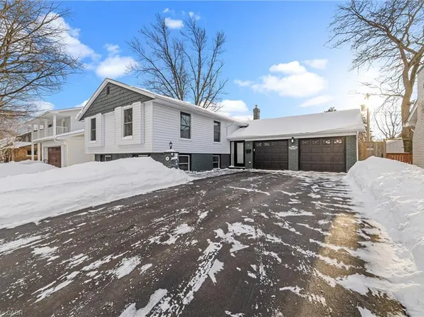 488 Wicklow Rd, Burlington, ON L7L 2H8
