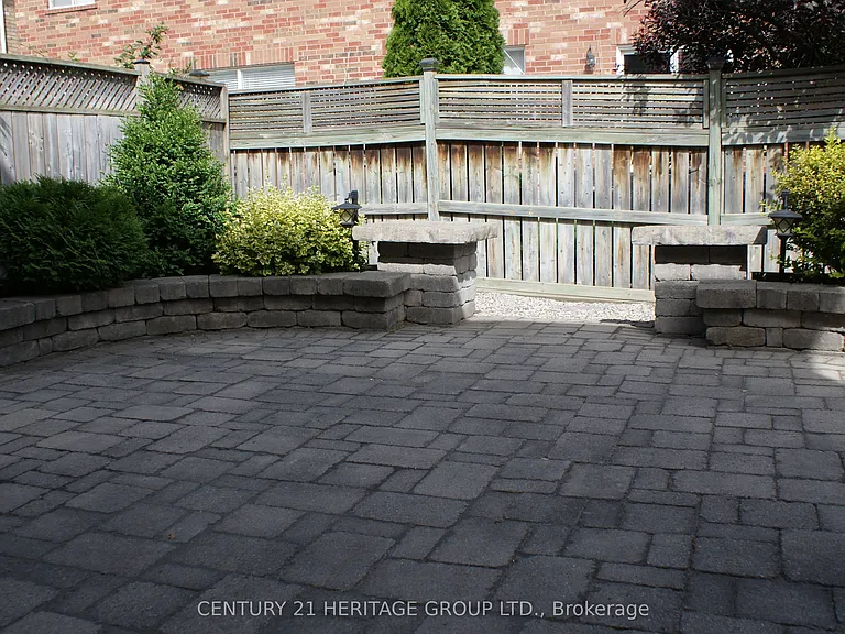 1134 Barclay Cir — Photo 17