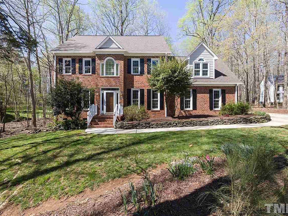 1st image of 203 Stockbridge Pl