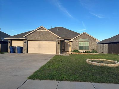 608 N White Tail Way, Mustang, OK, 73064