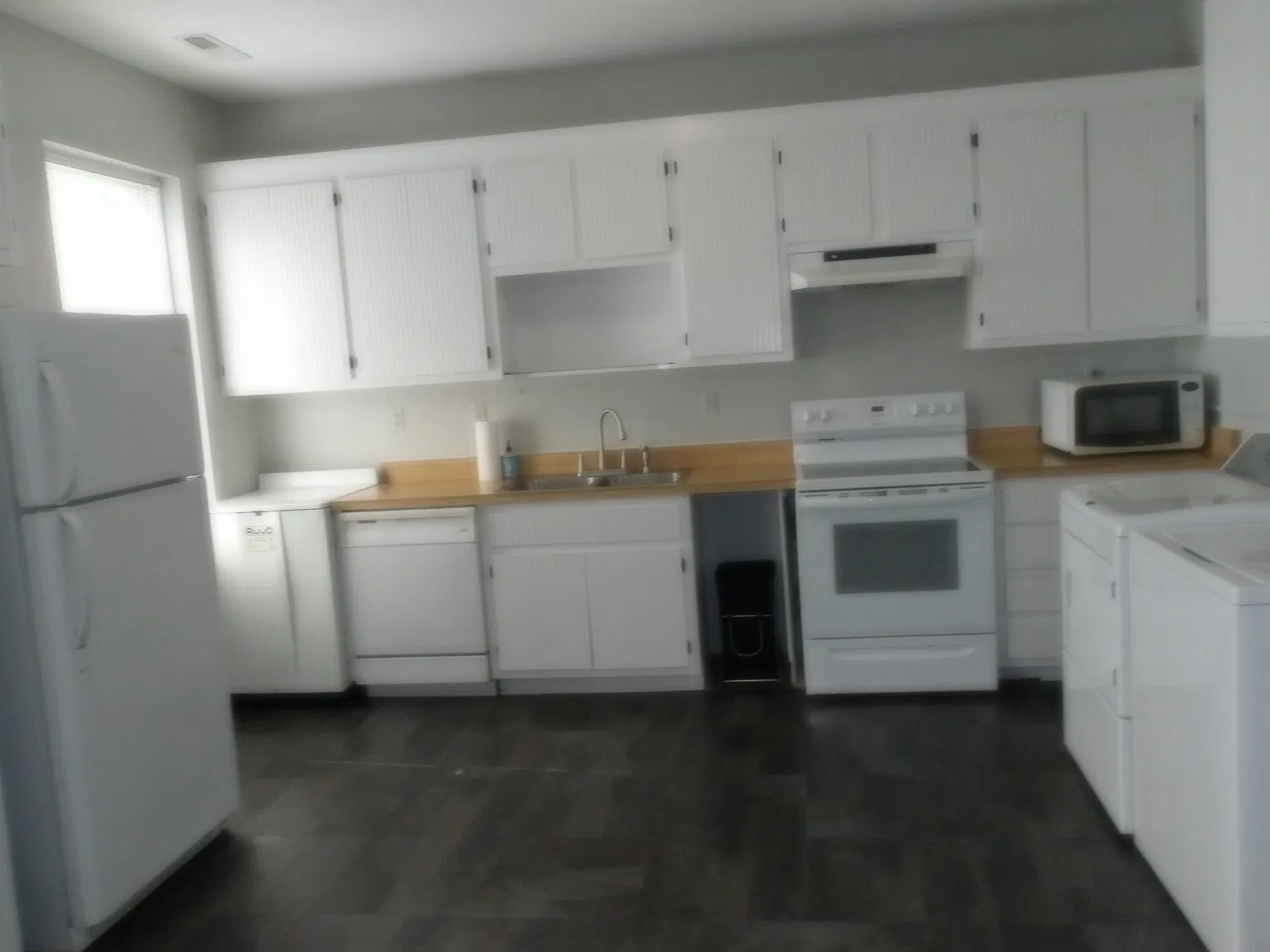 2 bed, 1400 sqft, $1,895 — Photo 3