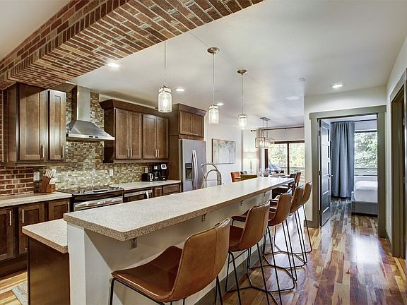 5th image of 520 S French Street UNIT 1C