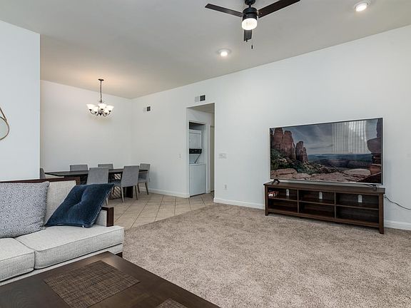 3rd image of 151 N Maple St APT 213