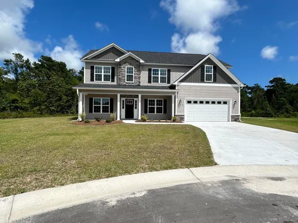 105 Betsy Ross Lane, Newport, NC 28570