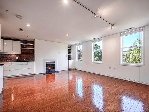 Large, Bright Living Area