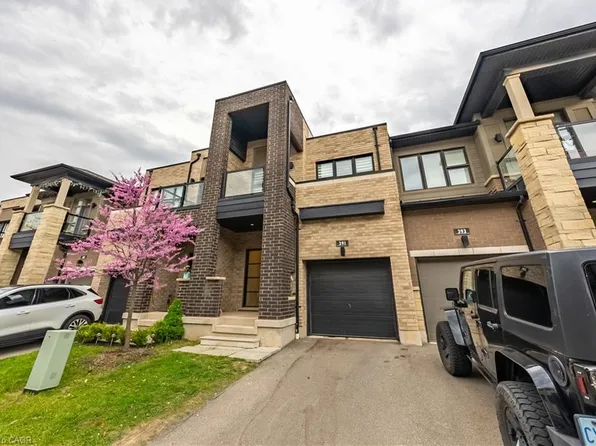 391 Athabasca Cmn, Oakville, ON L6H 0R5