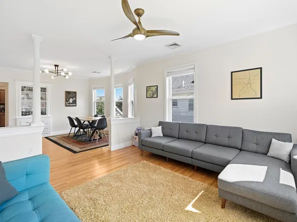 160 White St #2, Belmont, MA 02478