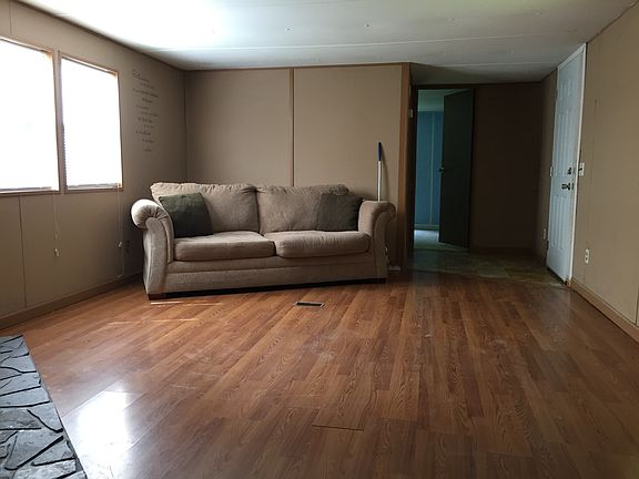 4th image of 610 Norris Dr