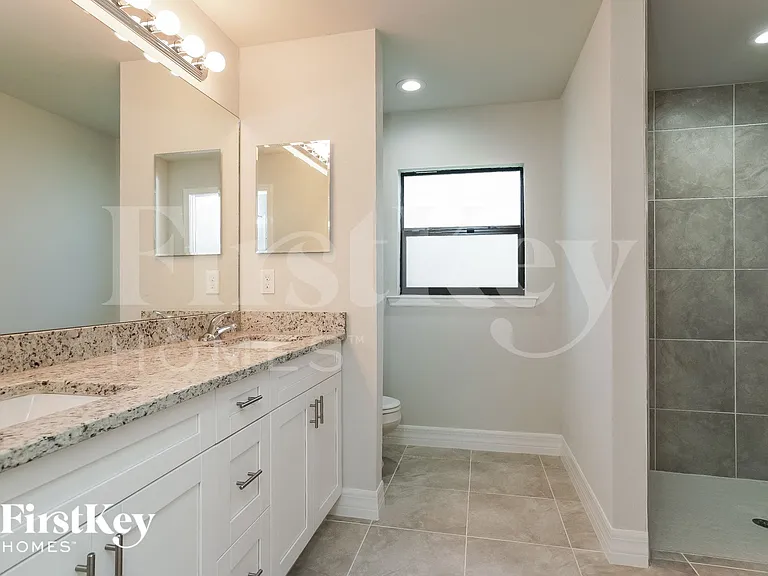 604 Henry Ave — Photo 10