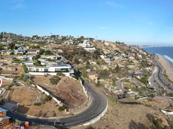 17929 Castellammare Dr, Pacific Palisades, CA 90272