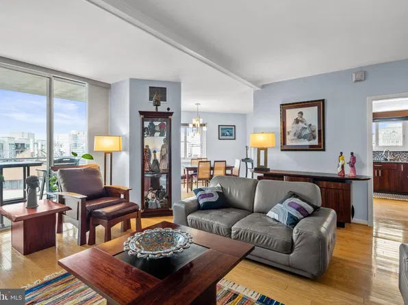 2301 Cherry St APT 12G, Philadelphia, PA 19103