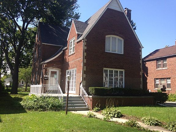2nd image of 614 N Elmwood Ave
