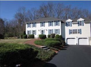 9 Acropolis Cir, Andover, MA 01810