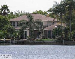 1st image of 16 Freshwater Dr